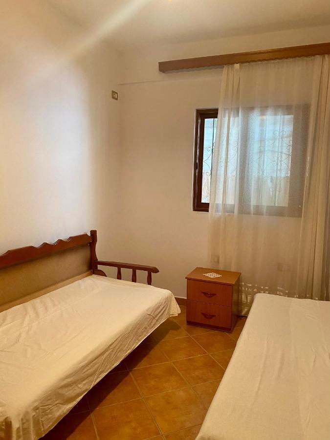 Family Apartments Sarande Ngoại thất bức ảnh
