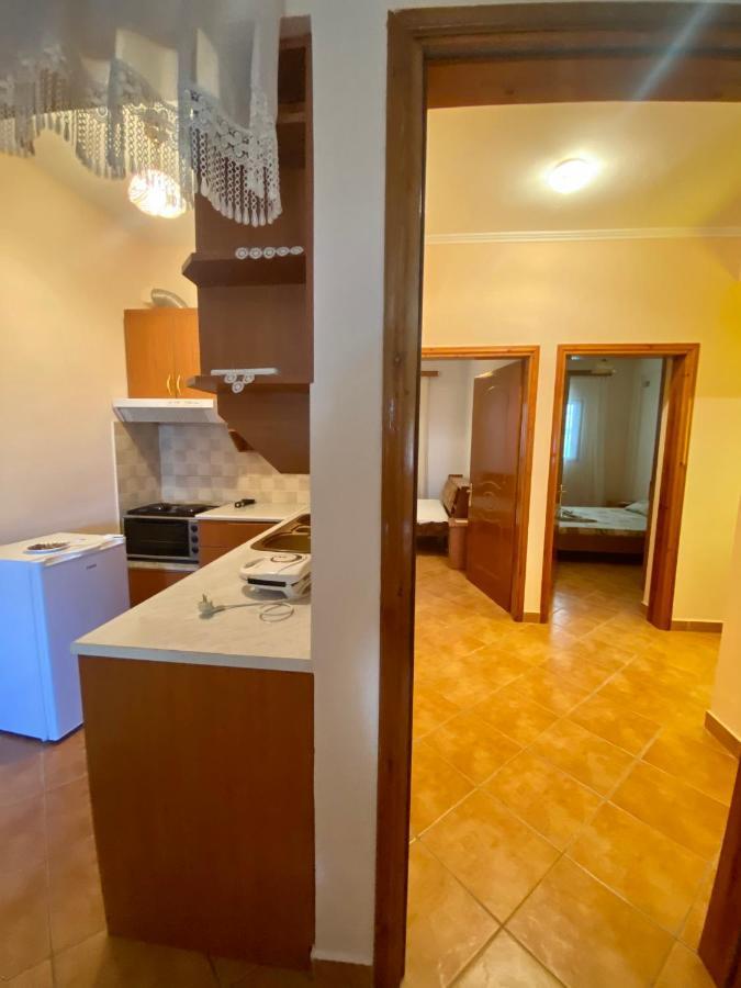Family Apartments Sarande Ngoại thất bức ảnh