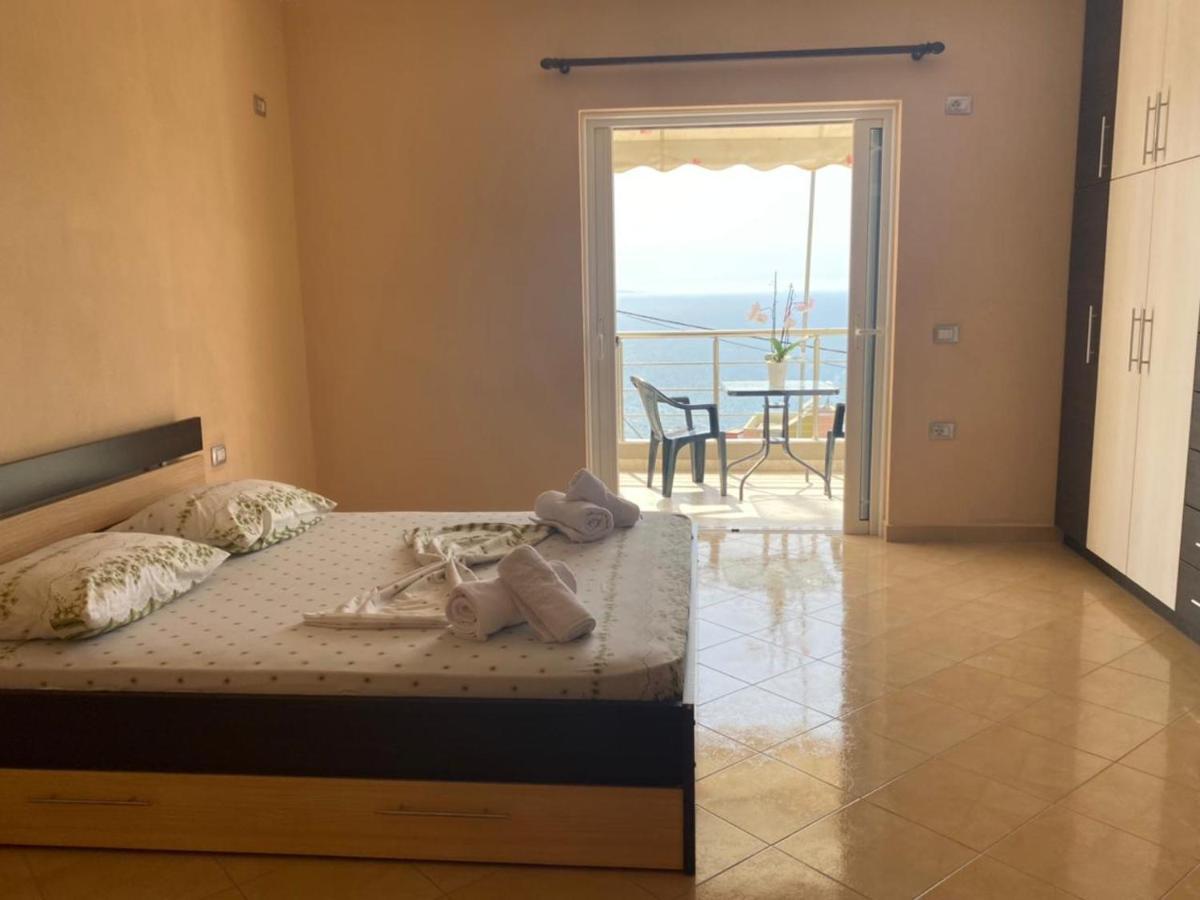 Family Apartments Sarande Ngoại thất bức ảnh