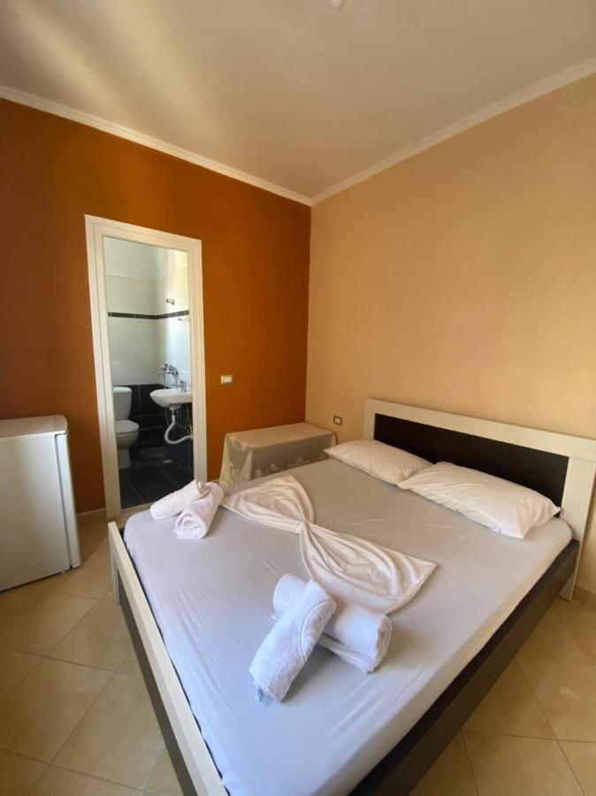 Family Apartments Sarande Ngoại thất bức ảnh